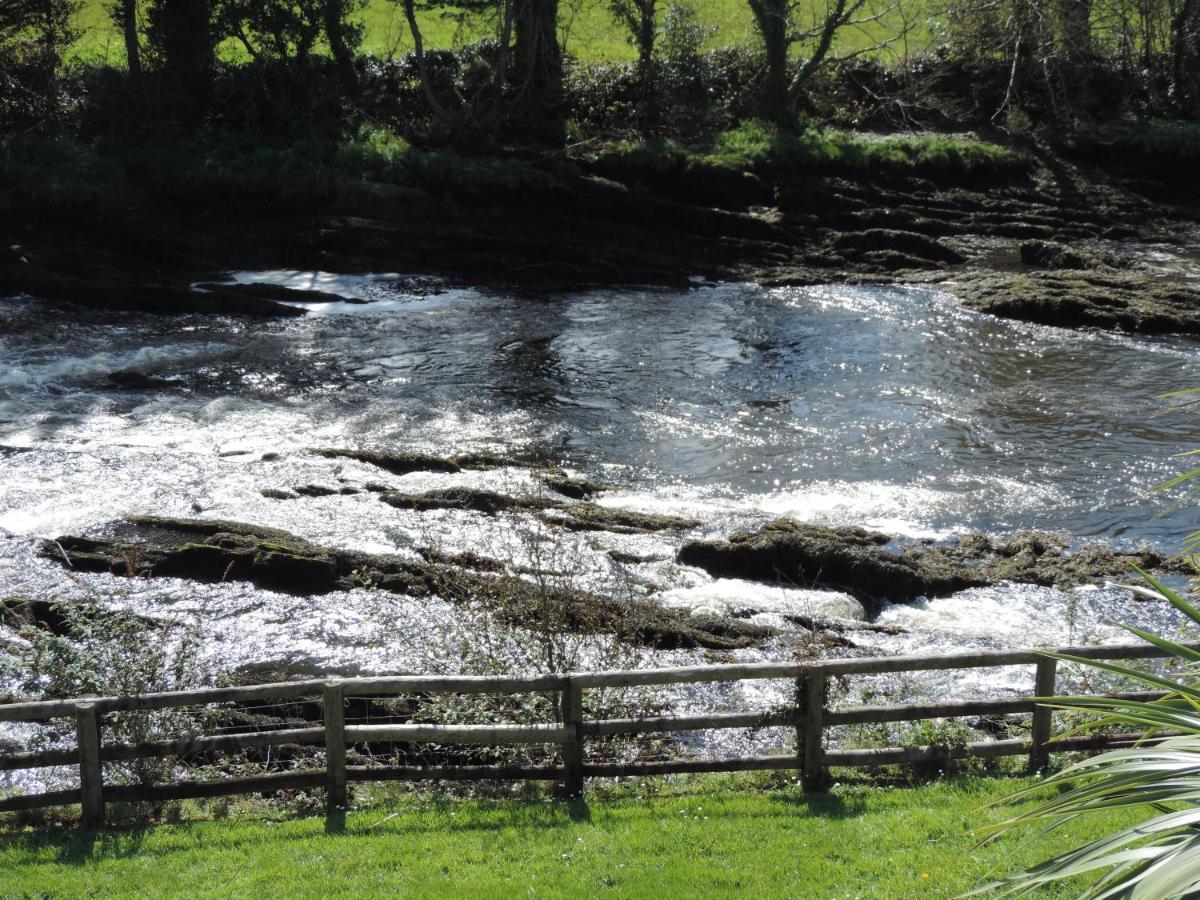 Ouvane Falls Inn Ballylickey Екстериор снимка